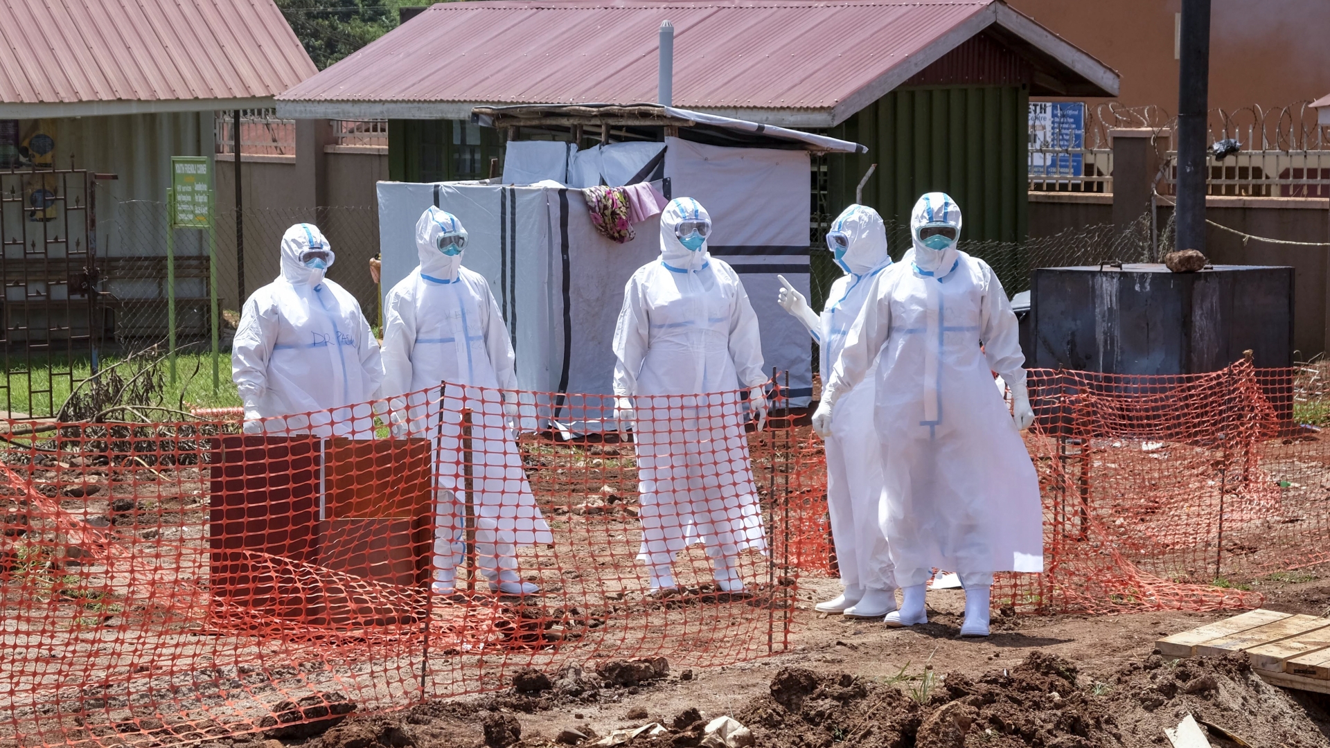 UK doctors told to be on high alert for Ebola as outbreak in Uganda kills 10