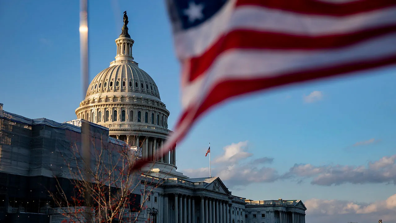 2022 Midterm Election updates as Democrats, GOP fight for Senate, House of Representatives