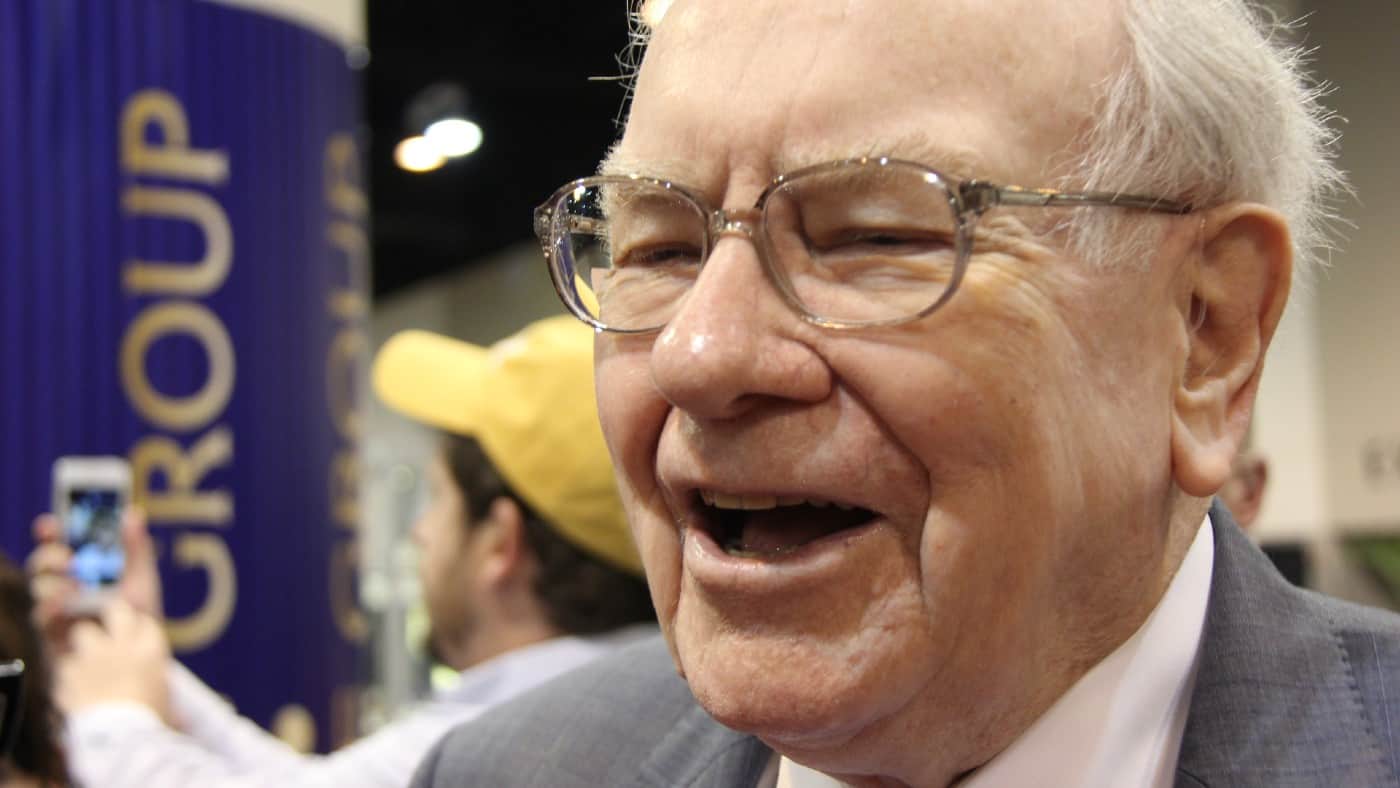 Warren Buffett holds a single FTSE 100 stock. Should I buy it?