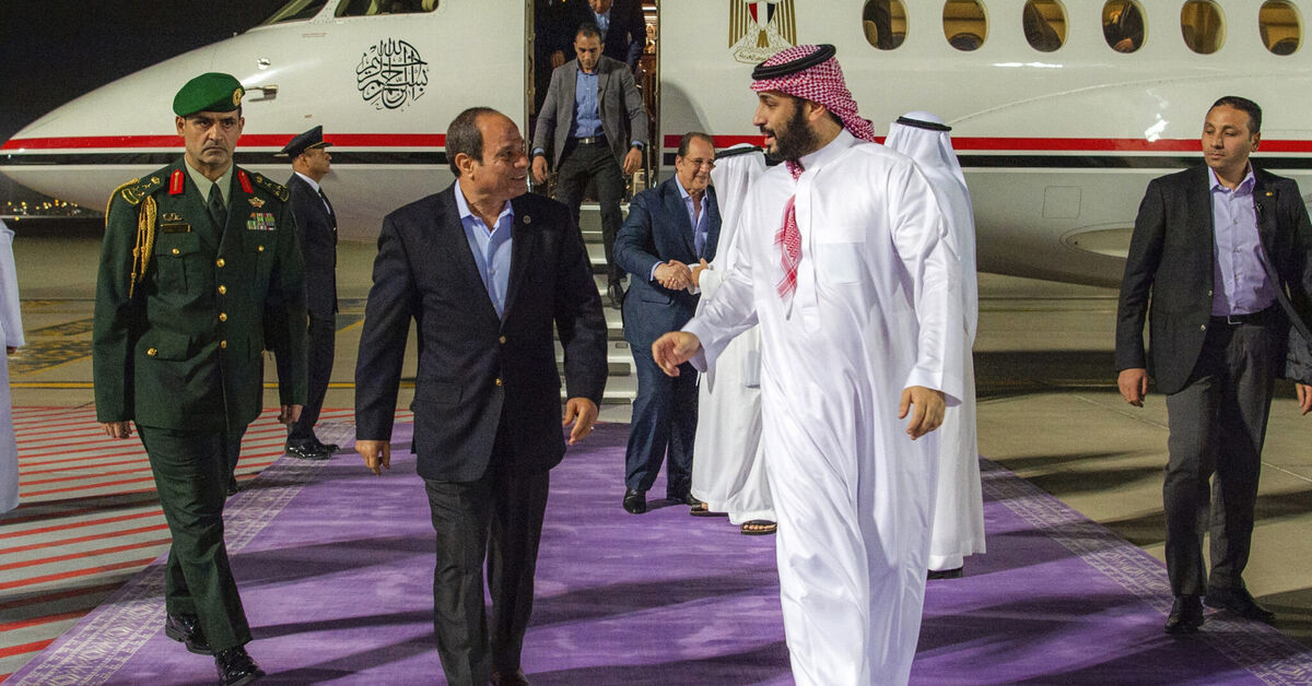 Saudi Crown Prince MBS meets Egypt's Sisi in France