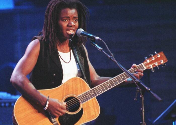 Tracy Chapman just made country music history with ‘Fast Car’