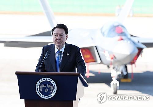 Yoon says S. Korea&apos;s defense industry is writing new history