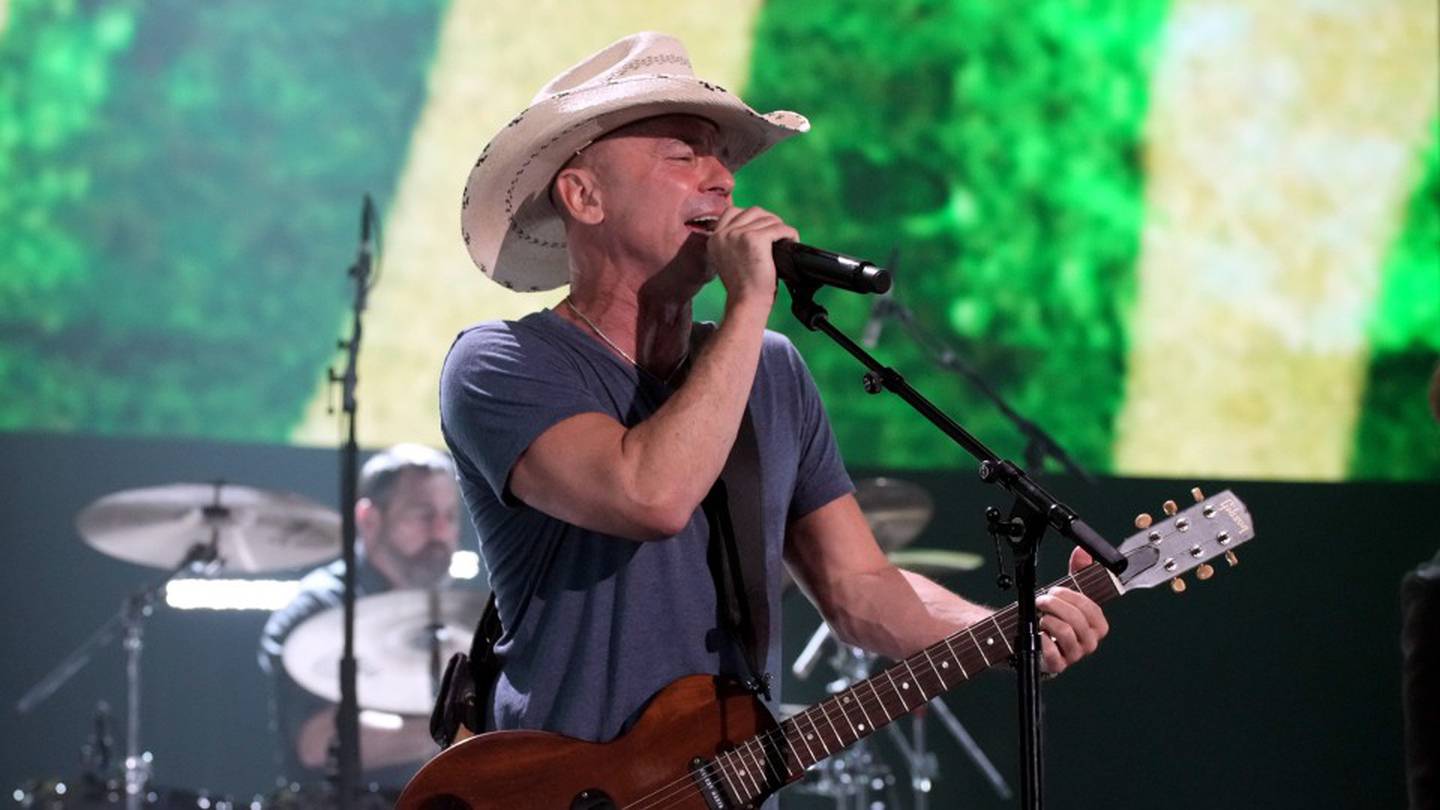 Kenny Chesney adds second show at Gillette Stadium next year