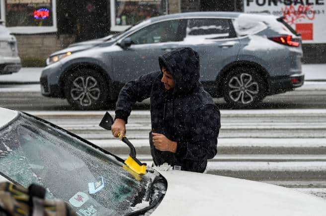 Bomb Cyclone LIVE Updates: At least 1 dead as intense blast of cold weather freezes United States