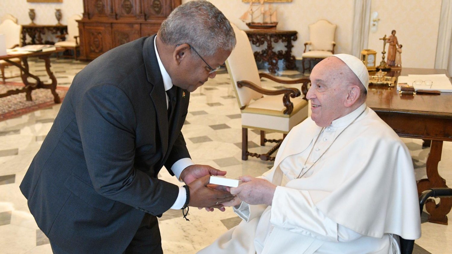 Pope Francis meets with President of Seychelles - Vatican News