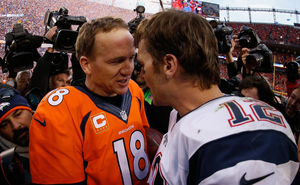 NFL legend Ray Lewis has his favorite in the Manning vs. Brady debate