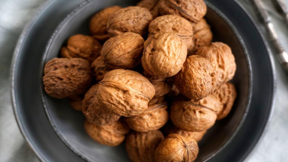 Walnuts sold in California linked to E. Coli outbreak